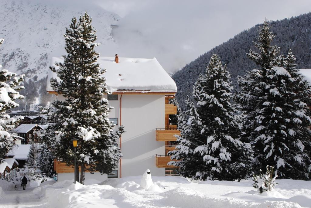 Elite Alpine Lodge - Apart & Breakfast ซาสฟี ภายนอก รูปภาพ